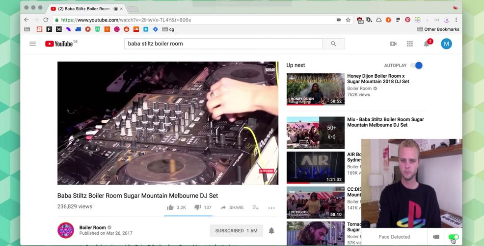 Google Chrome extension pauses YouTube when the viewer looks away