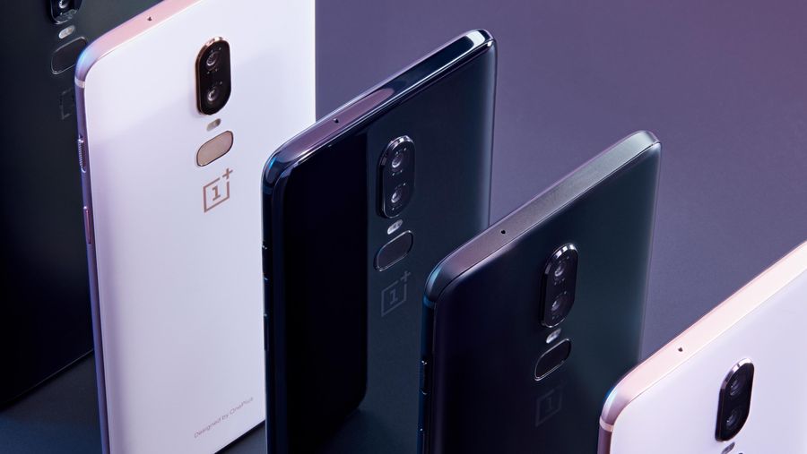 OnePlus 6 devices in a row