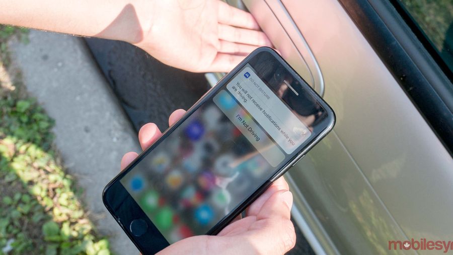 iOS distracted driving