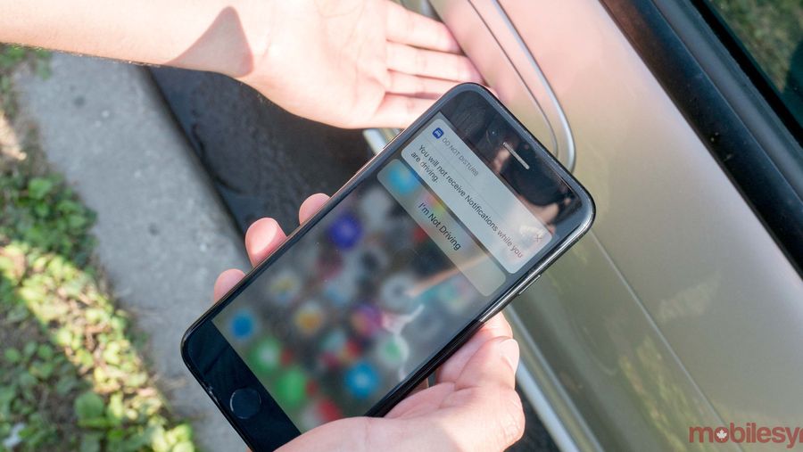 iOS distracted driving