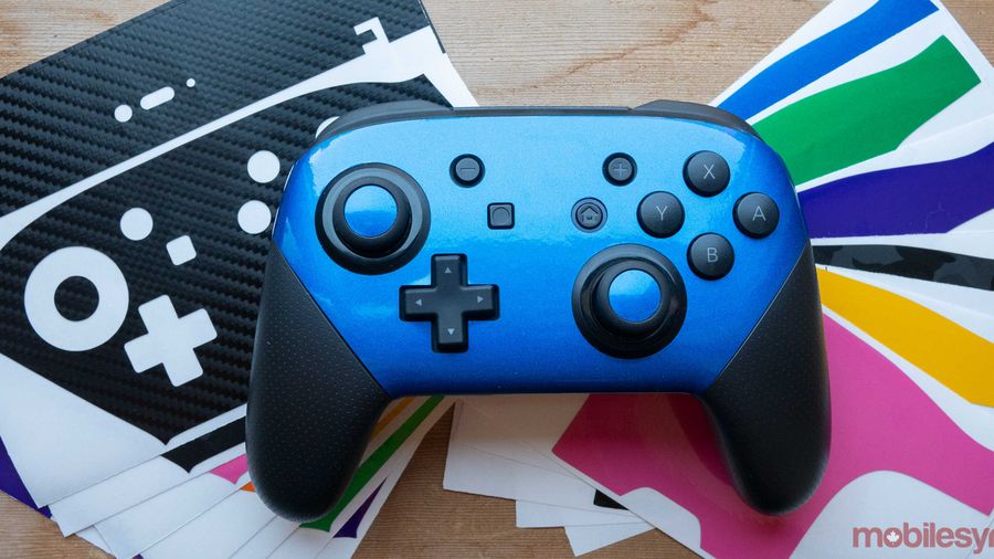 Switch Pro Controller dbrand skin