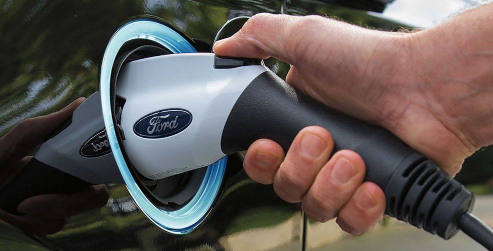 Ford recalls 1,327 electric vehicle and hybrid charging cables in Canada