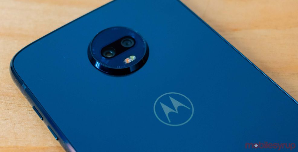 Moto Z4 render shows a 3.5mm headphone jack and Moto Mod connector pins