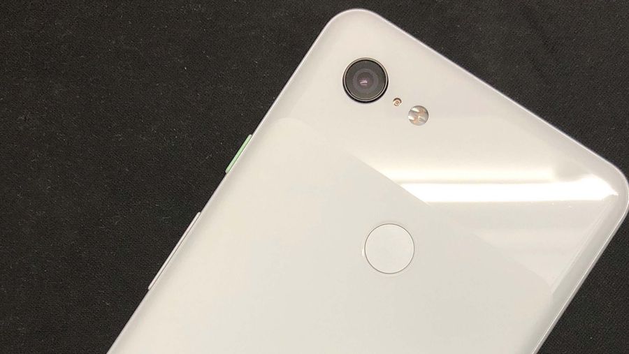Pixel 3 XL rear via Ishan Agarwal