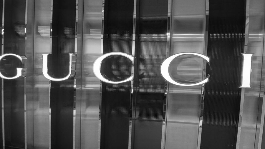 Gucci, Saint Laurent to create apps with Apple