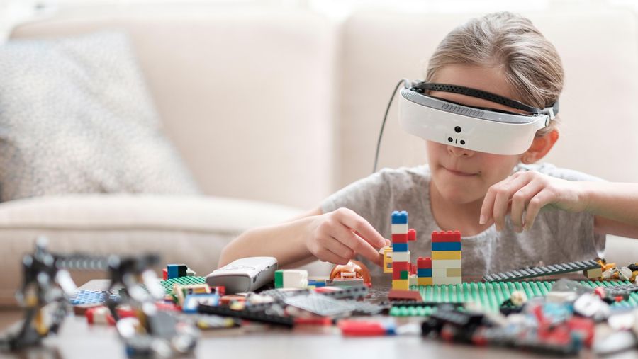 eSight glasses