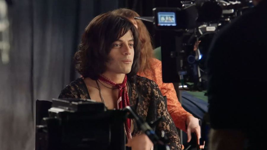 Rami Malek behind the scenes in 'Bohemian Rhapsody'