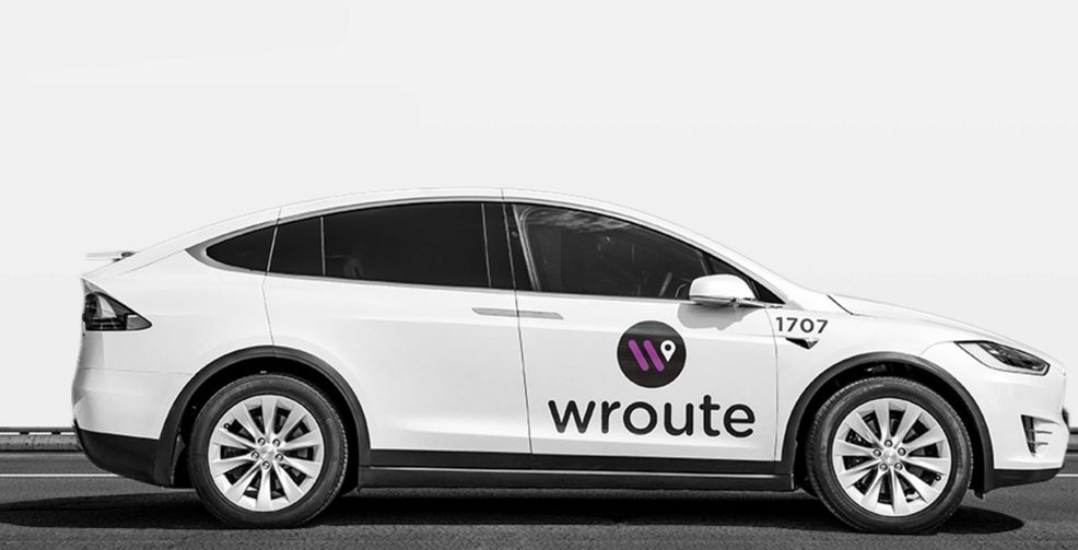 Shuttered Canadian Tesla shuttle service Wroute selling its fleet