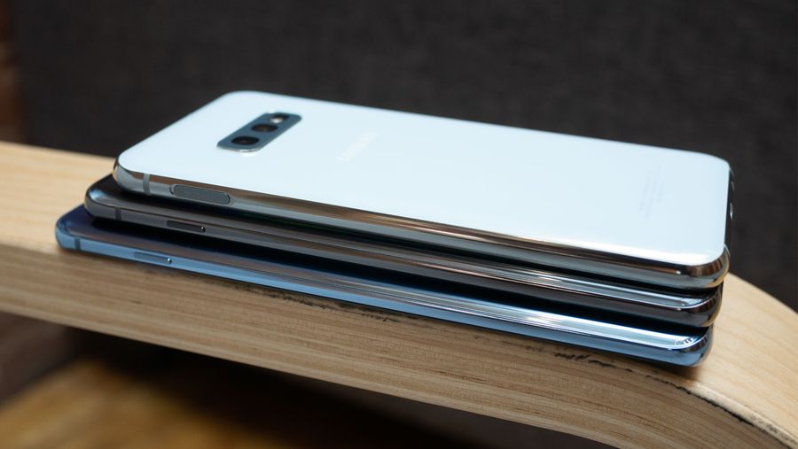 S10, S10+ and S10e stacked
