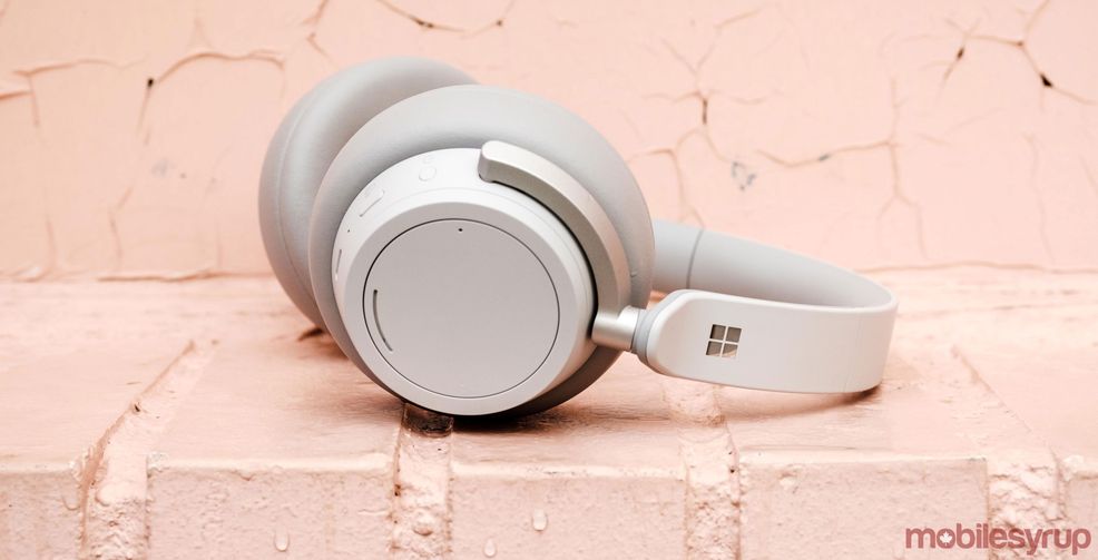 Microsoft Surface Headphones Review: A quiet pleasure, even in the cold