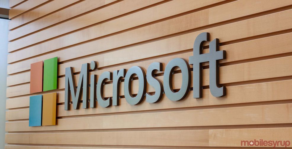 Microsoft Store offers over $300 off select Lenovo, Razer and Surface PCs