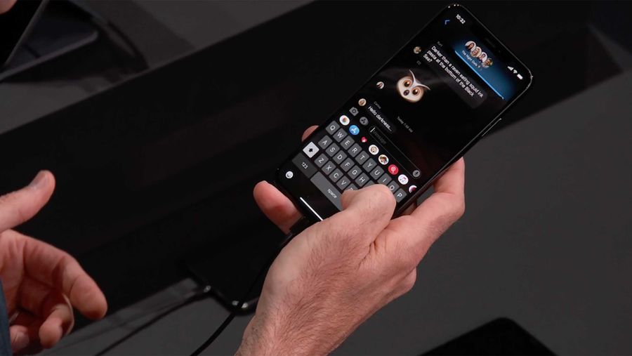 iOS swipe to type