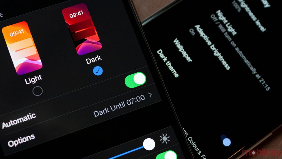 Dark mode on iOS and Android