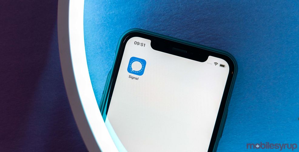 Signal app on iOS