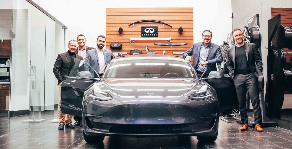 Quebec Infiniti dealership sells city mayor a Tesla