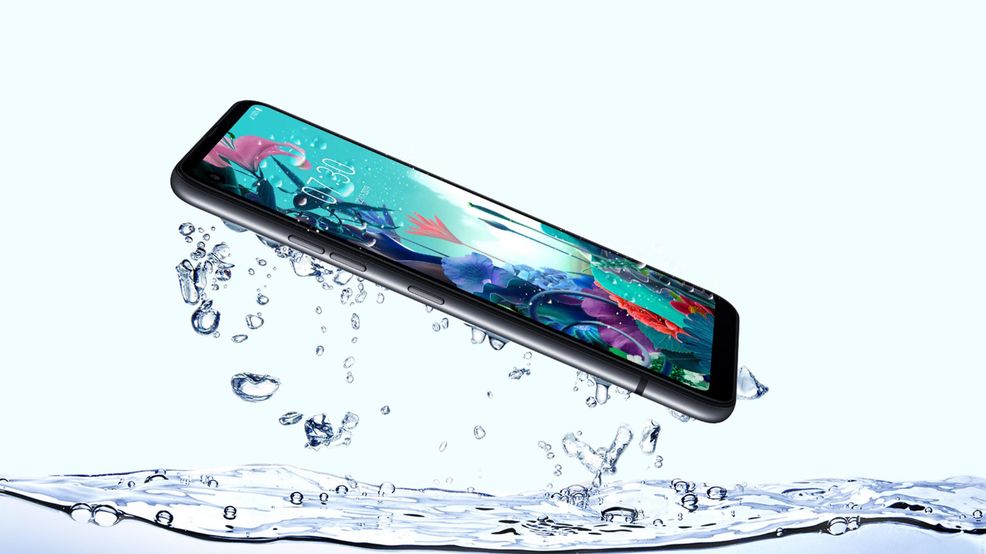 LG Q70