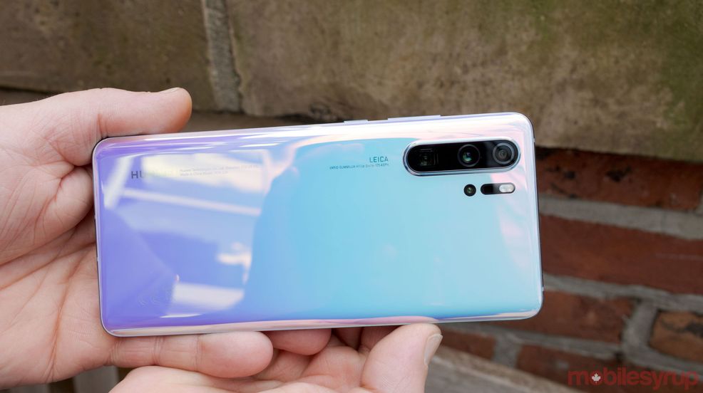 Huawei offers P30 and P30 Pro with FreeBuds Lite for free