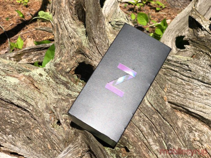 Contest: Win a Bell Samsung Galaxy Z Flip