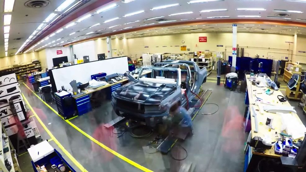GM gives brief look its upcoming electric Hummer truck