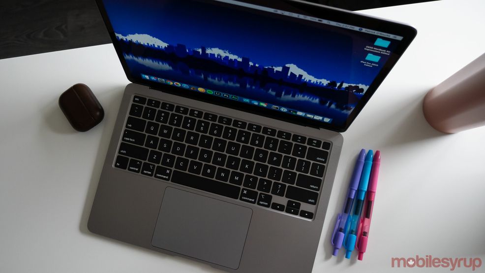 MacBook
