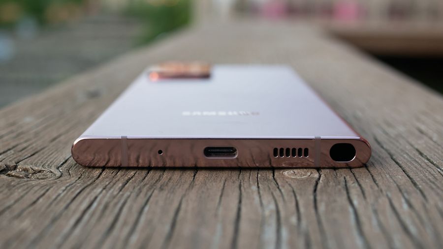 Note 20 Ultra USB-C port