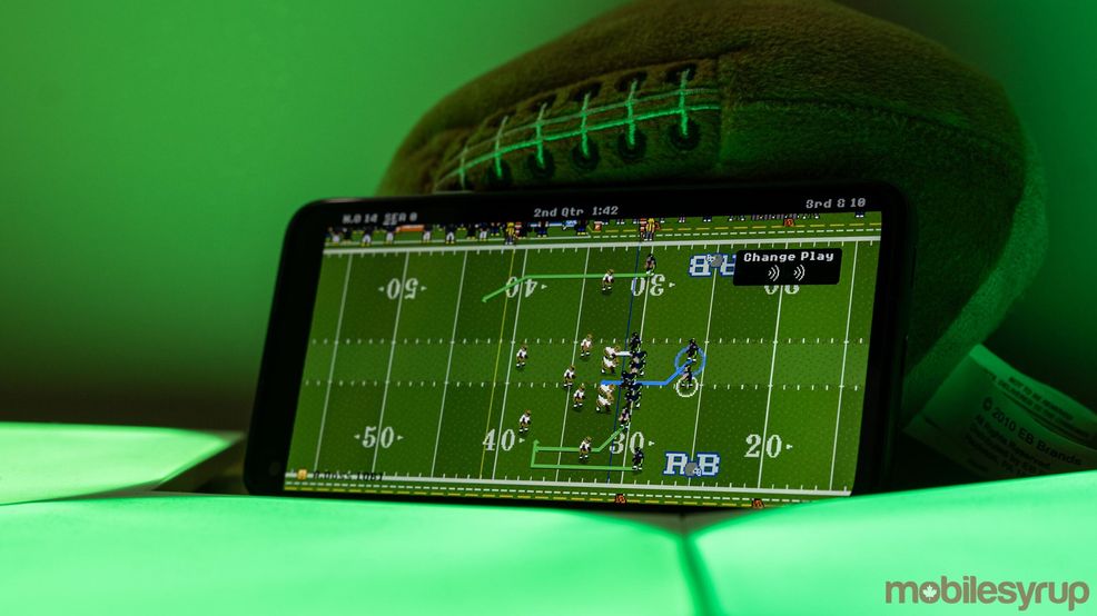 ‘Retro Bowl’ offers top-notch football action with a retro flair [Game of the Month]
