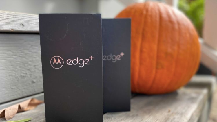 moto-edge+