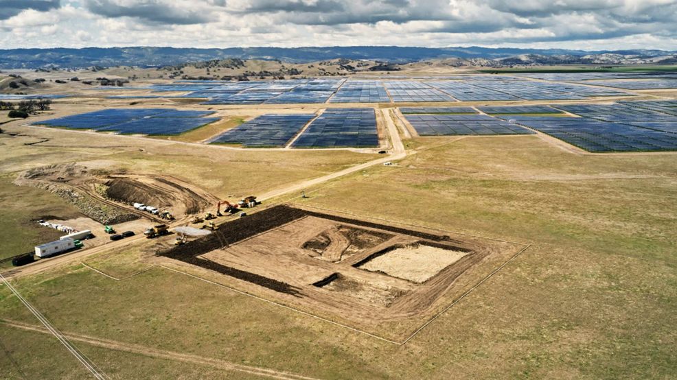 Apple is using Tesla batteries in its California solar farm