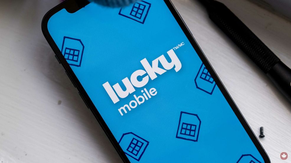 Lucky Mobile offering a free month of service, 50 percent off SIM cards
