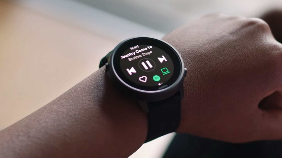 Leaked Galaxy Watch 4 Classic photos show the Wear OS in action