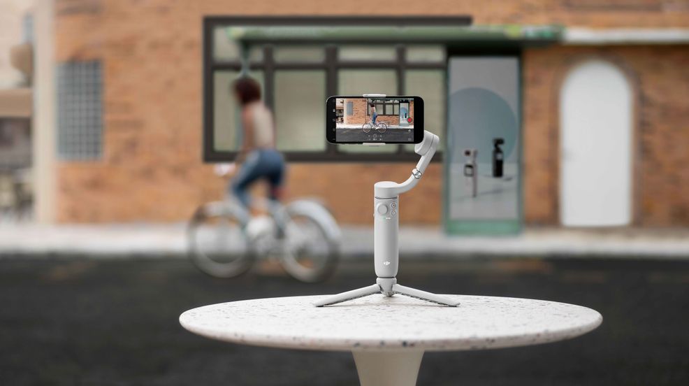 DJI unveils its latest phone gimbal, the OM 5