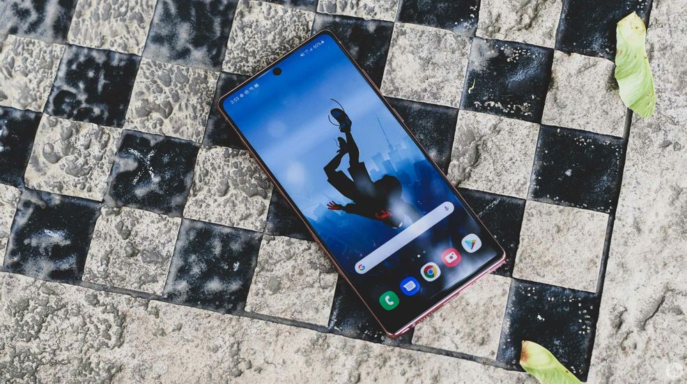 Samsung’s next Galaxy S series phones might be Note-like replacements