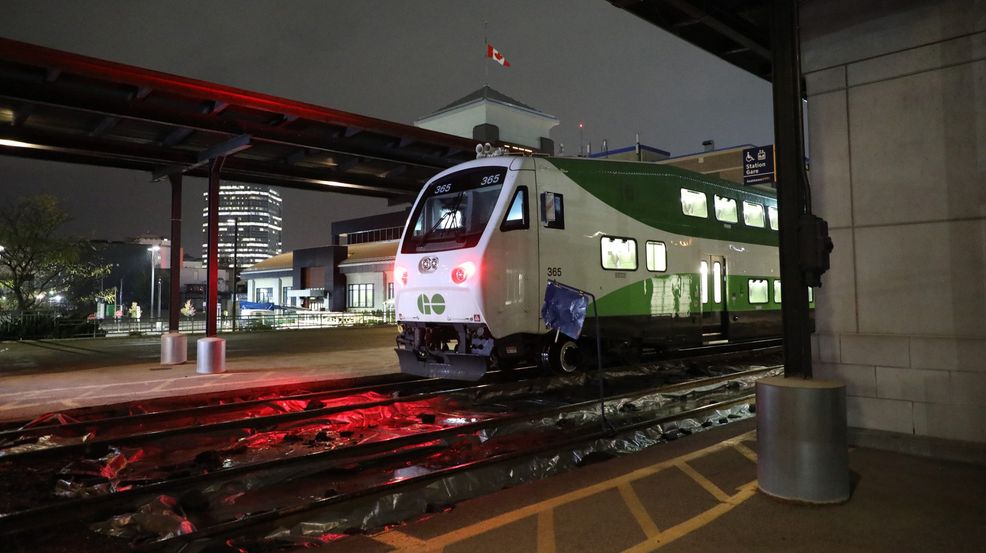 Metrolinx starts Go train service between London and Toronto