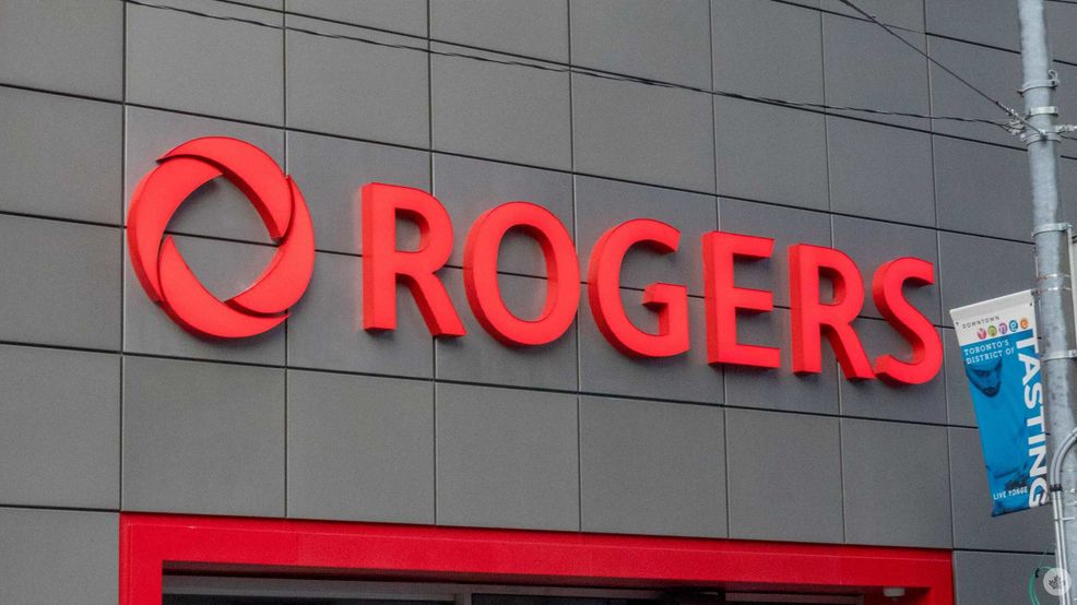 Rogers and Fido add repair centers to 15 stores across Canada