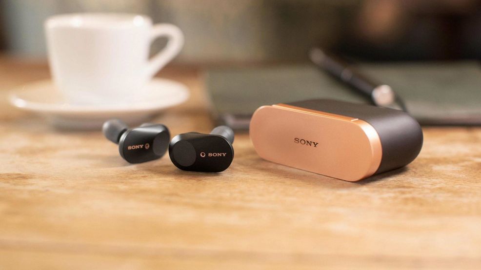 Start your holiday shopping with these ‘Top Deals’ on headphones from Best Buy