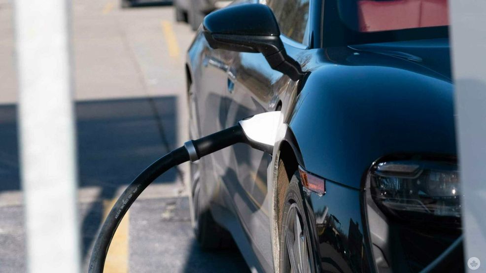 Toronto plans to add 17 on-street EV chargers in 2022