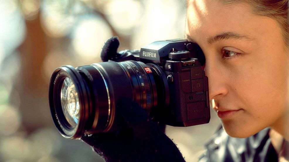 Fujifilm’s new hybrid X-H2S camera costs $3,200 in Canada and aims to do it all