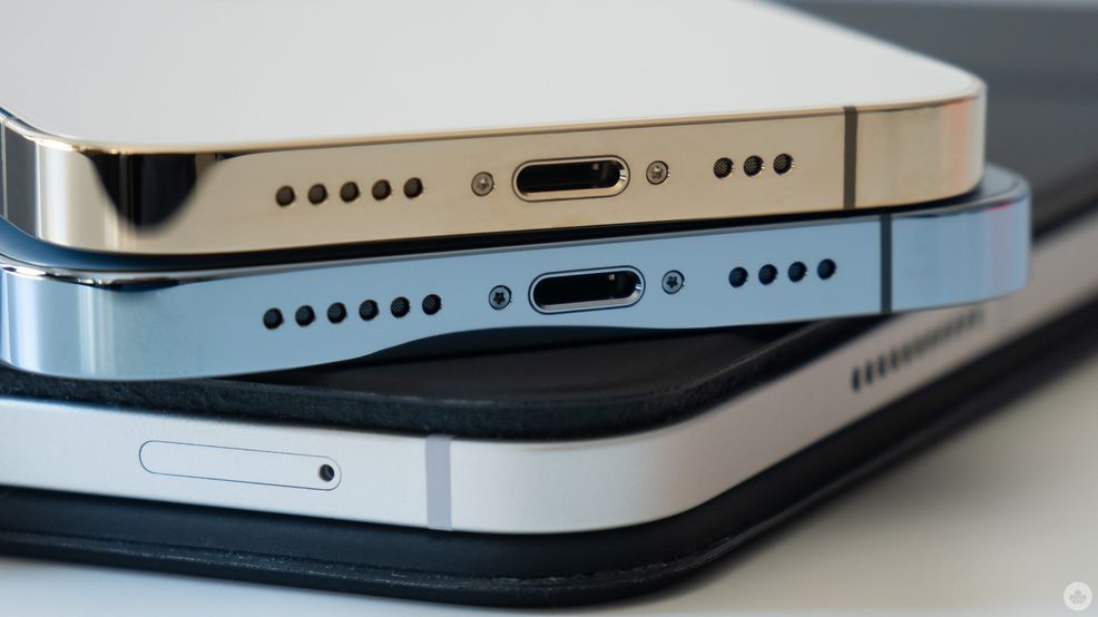Brazil suspends sales of iPhones that don’t have power bricks