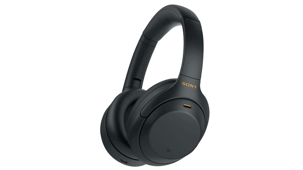 Retail packaging for Sony’s WH-1000XM5 headphones leaks