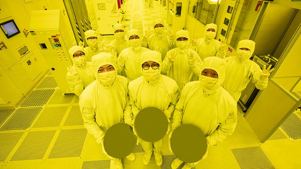 Samsung starts production on 3nm chips, boasts performance gains over 5nm