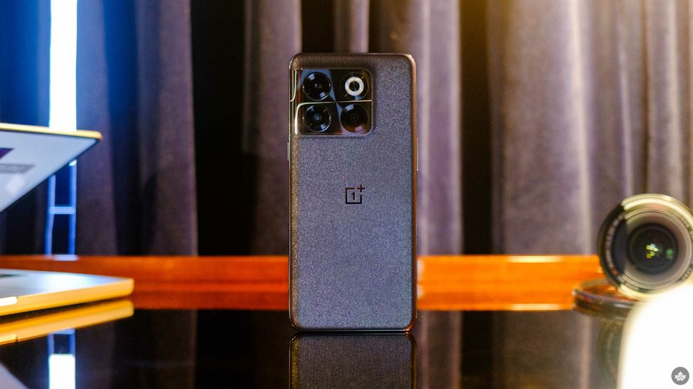 OnePlus 10T 5G is on sale in Canada