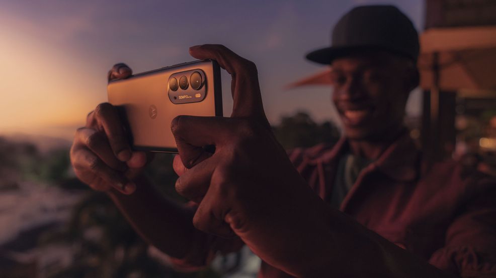 Motorola discounts select phones for its 95th anniversary sale