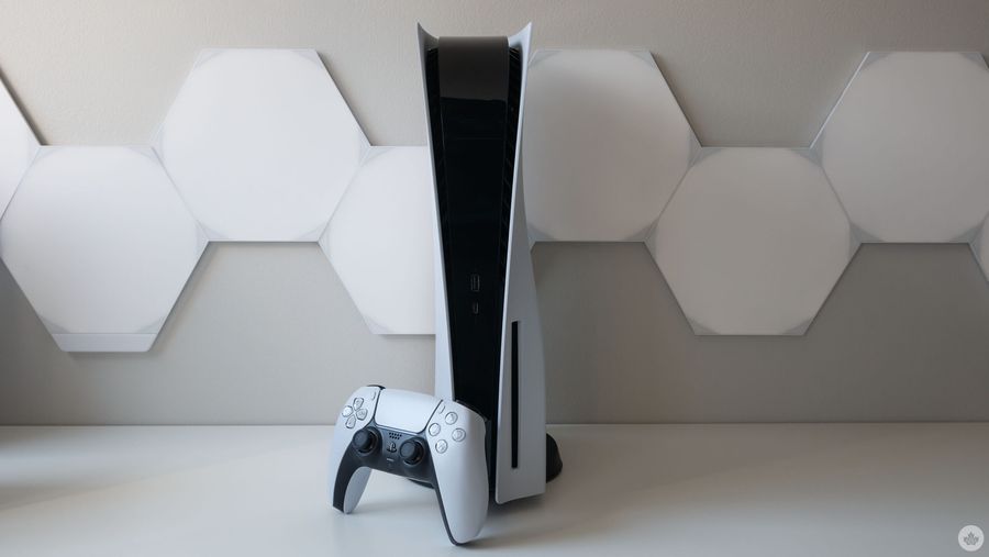 Playstation 5 and controller