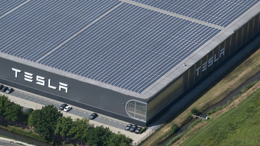 Tesla Canadian Gigafactory rumours are heating up