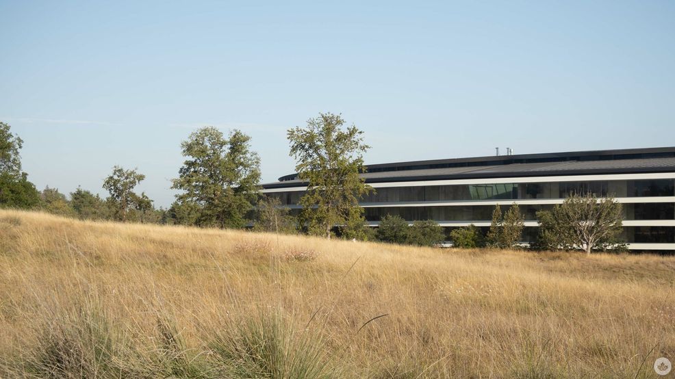 Jony Ive’s successor Evans Hankey is reportedly already leaving Apple
