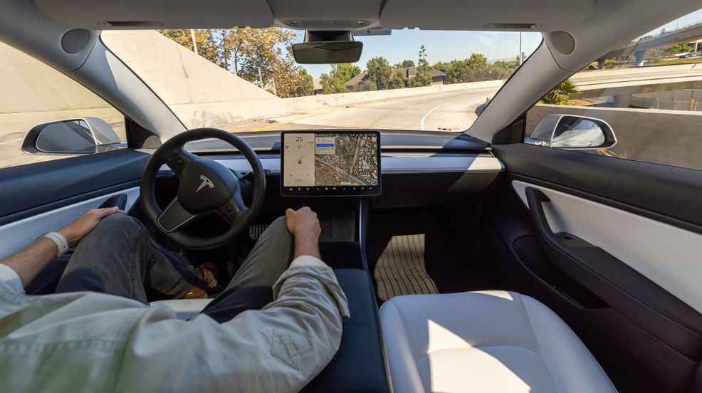 Canada to get long-awaited Tesla Full Self-Driving subscription in the ‘coming weeks’