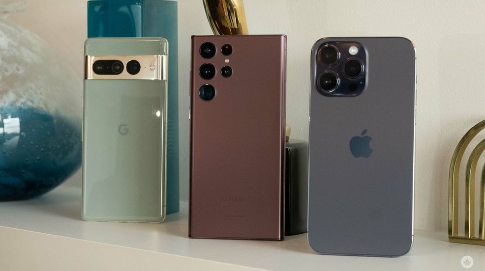 Here are the best three flagship smartphones available in Canada