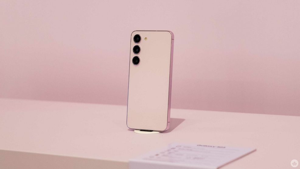 Galaxy phones won’t get iPhone-like satellite until it’s ‘ready’