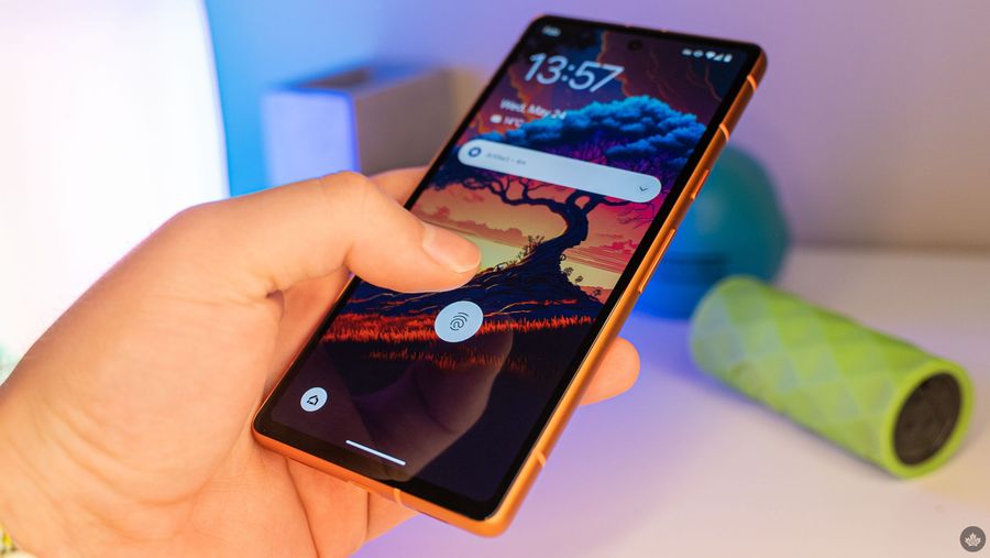 Fingerprint scanner on a Pixel 7a.