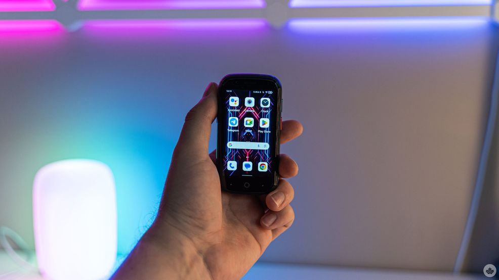 Unihertz’s Jelly Star is the ultimate tiny telephone